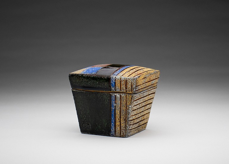 Andrew Avakian, Box-Grid
2022, terracotta, mixed media